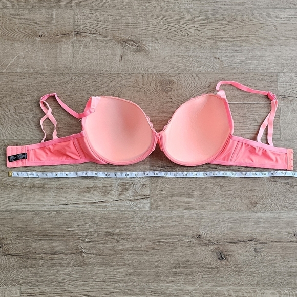 XOXO Bra - Picture 5 of 8